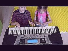 Детский клуб SmartFox: музыкальная импровизация на занятиях