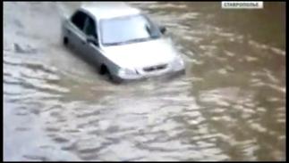 В Пятигорске сильный ливень подтопил свыше 160 домов