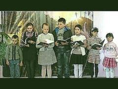 Пісні про маму співають діти церкви с.Мирославка