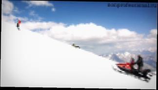 Летнее катание на горных лыжах, на Эльбрусе.